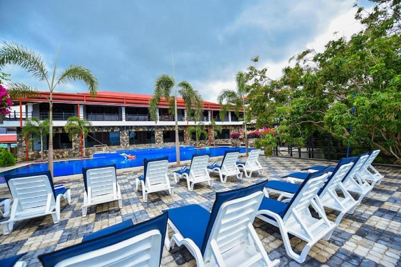 Hotel Centauria Wild Udawalawe Esterno foto
