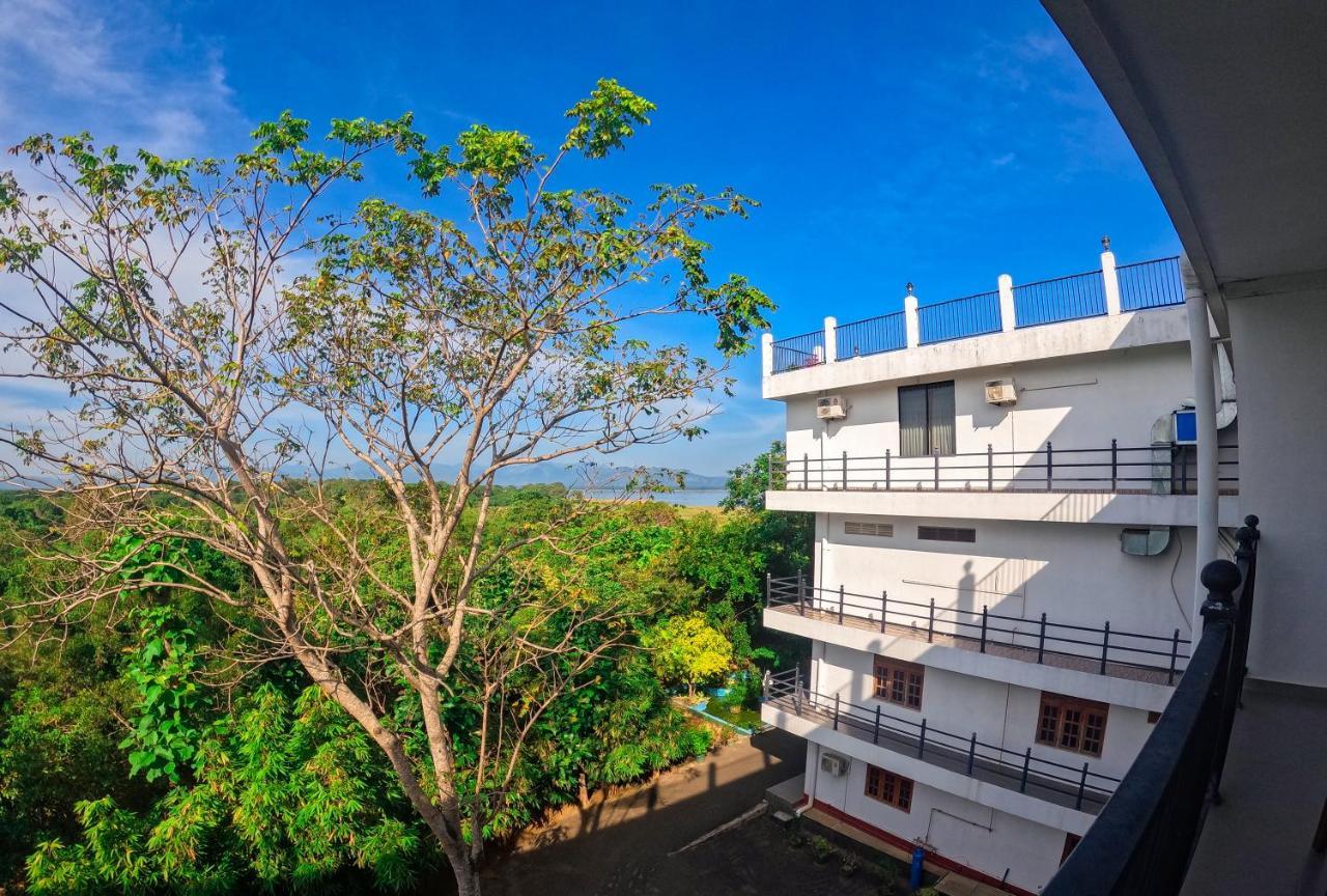 Hotel Centauria Wild Udawalawe Esterno foto
