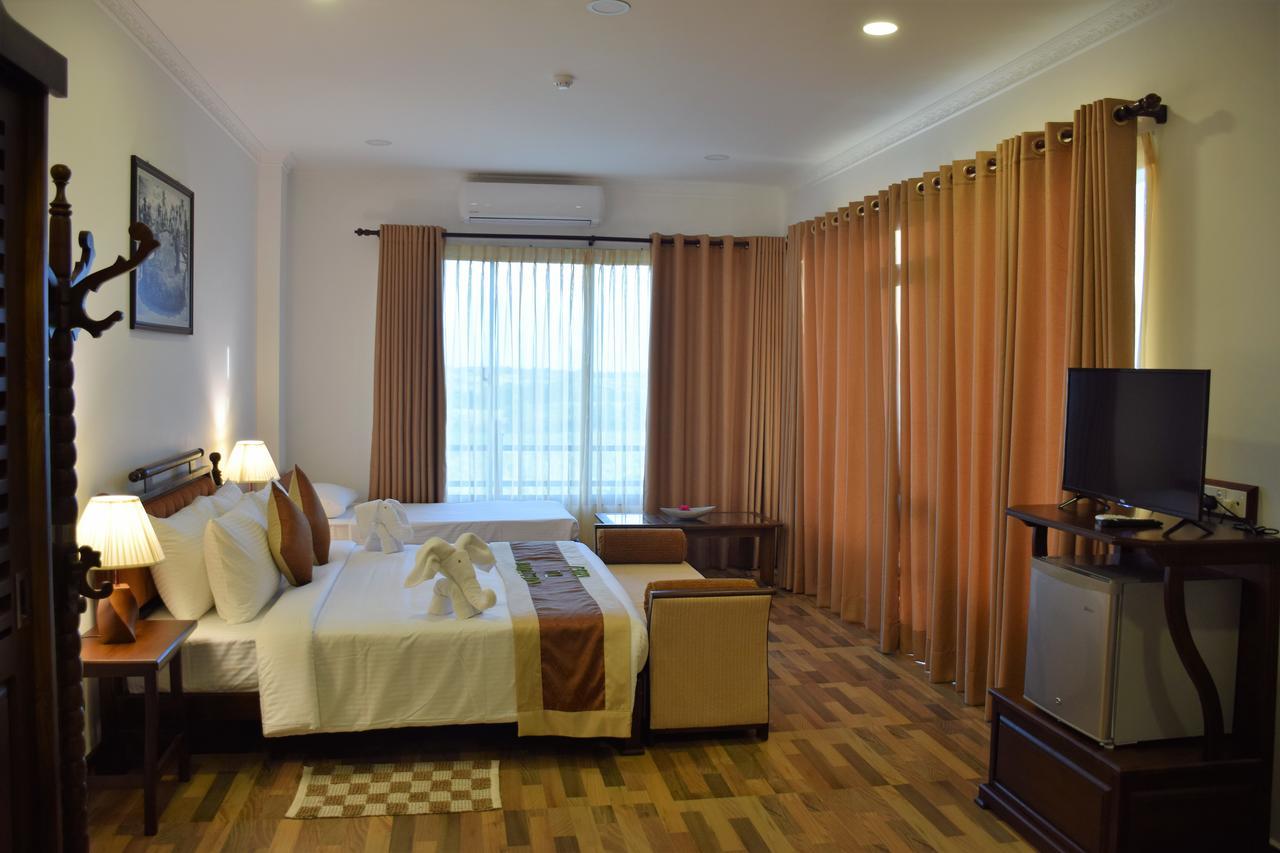 Hotel Centauria Wild Udawalawe Esterno foto