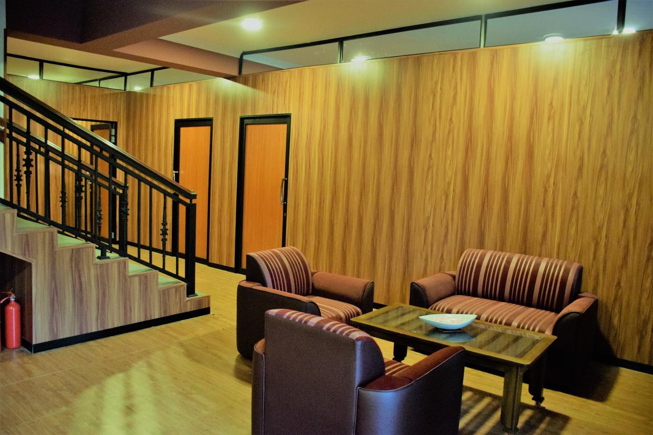 Hotel Centauria Wild Udawalawe Esterno foto